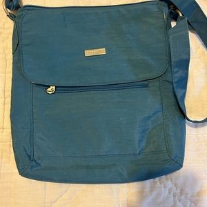 Blue Baggallini Town Bagg